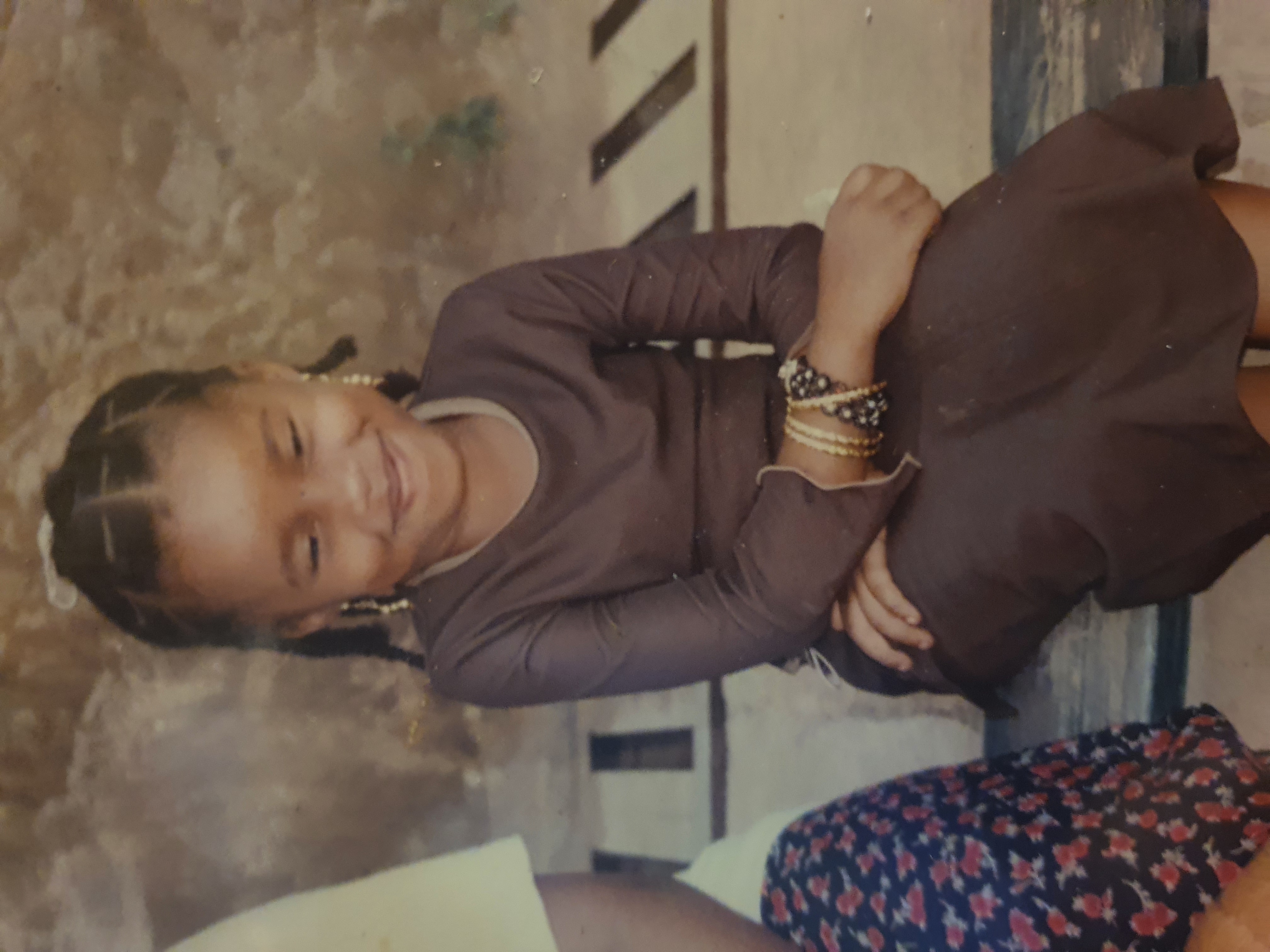 Faïza when she was younger